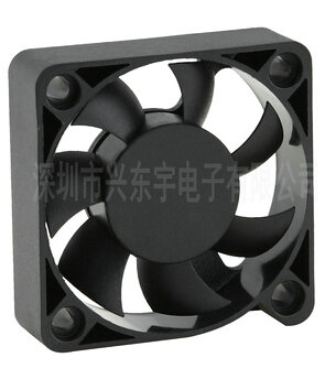 舞台灯光散热风扇不仅是舞台灯光寿命的延长者，更能保护自己